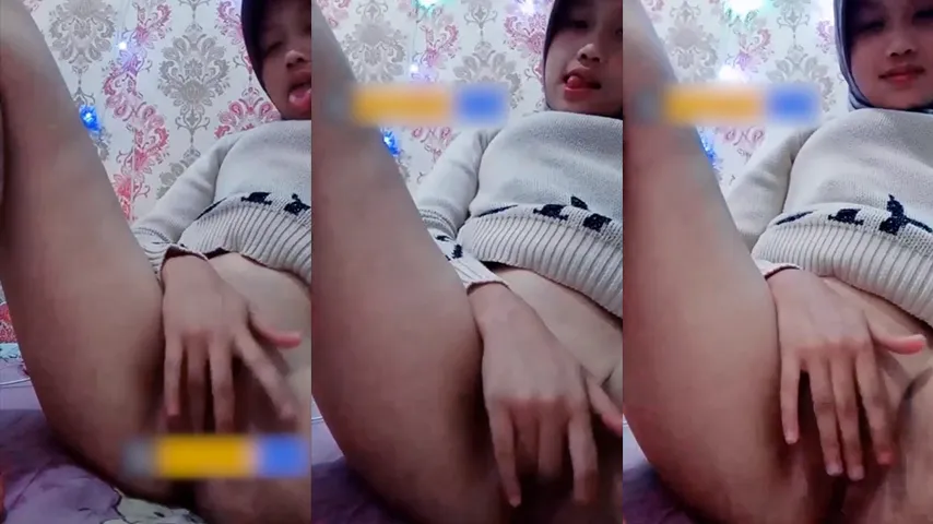 Aprilia Gadis Hijab Imut Colmek